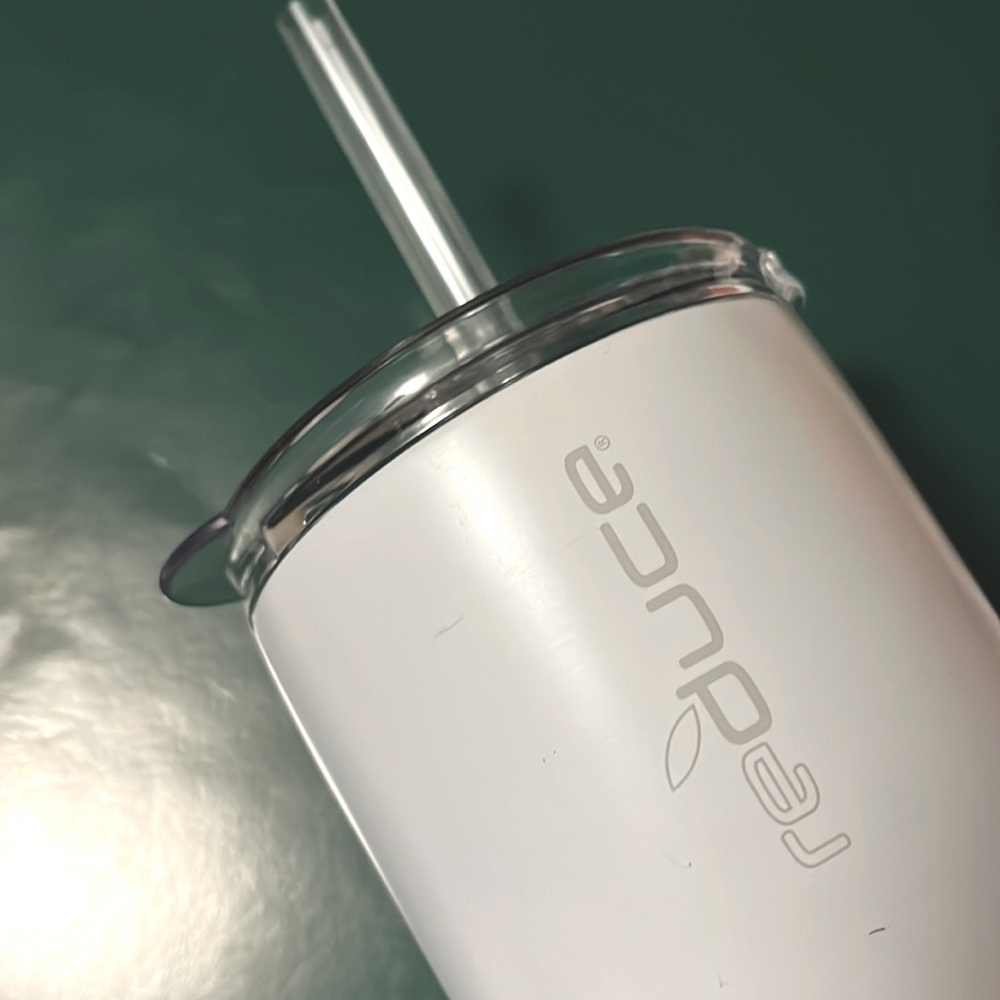 REDUCE (brand) insulated stainless beverage cup 7.5 inches  with cover & straw